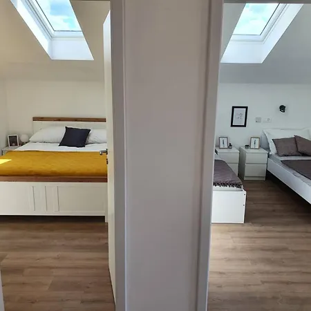 - 2 Bedroom With Sea View Zadar