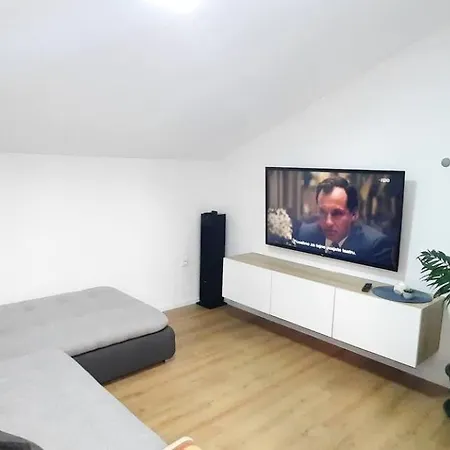 - 2 Bedroom With Sea View アパート