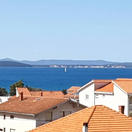 - 2 Bedroom With Sea View アパート