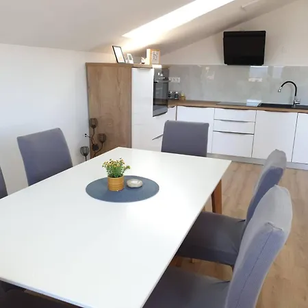 アパート - 2 Bedroom With Sea View *