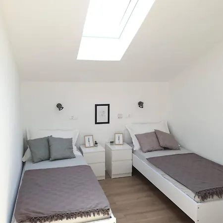 Lägenhet - 2 Bedroom With Sea View Zadar